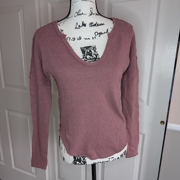 Free People Sweaters - NWT Free People Mauve Pink Lightweight V-Neck Long Sleeve Sweater